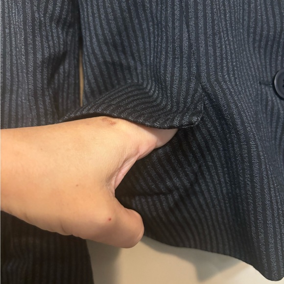 FRANCO MIRABELLI Wool Blend Pin-Striped Lined Blazer - Picture 4 of 6